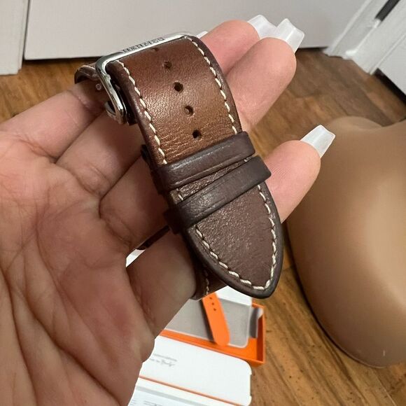 apple watch hermes series 7 with fauve barenia deploymemt buckle 45mm - Picture 9 of 16